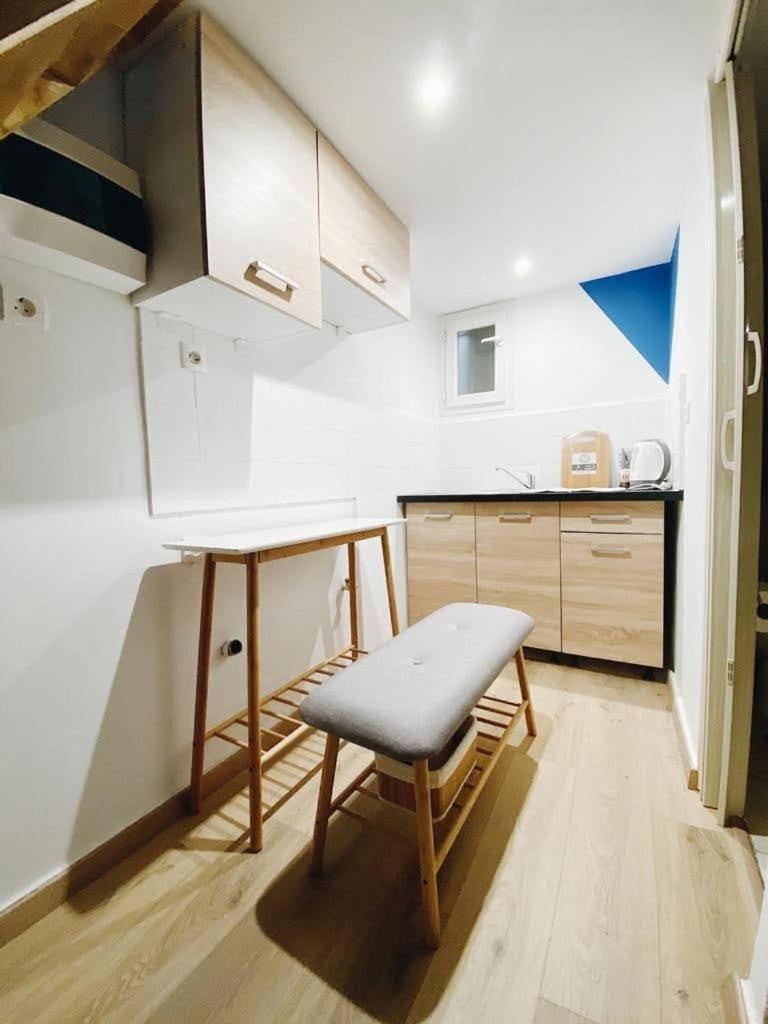 Velestinou Private Maisonette Apartment เอเธนส์ ภายนอก รูปภาพ